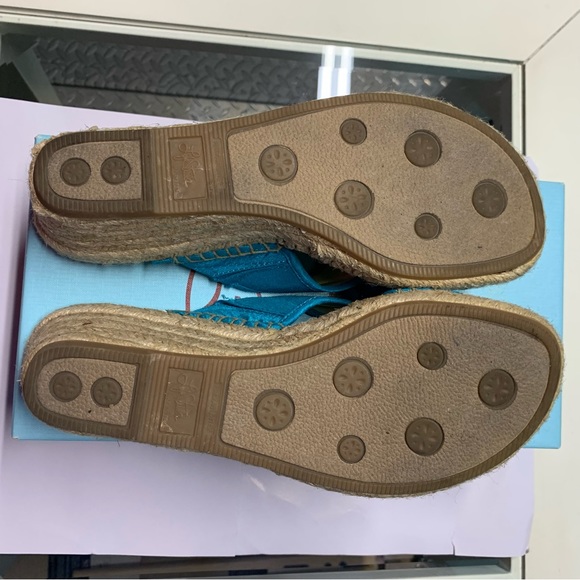 Life Stride Turquoise flower sandals slides - Picture 5 of 8